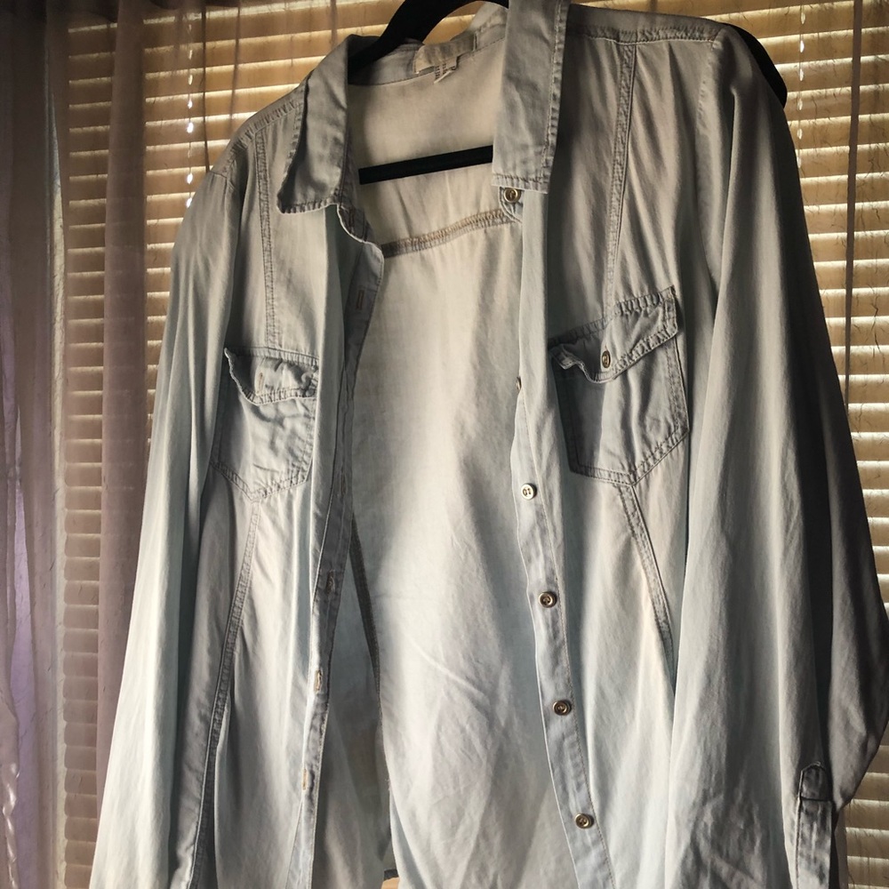 Lightwash Jean Shirt